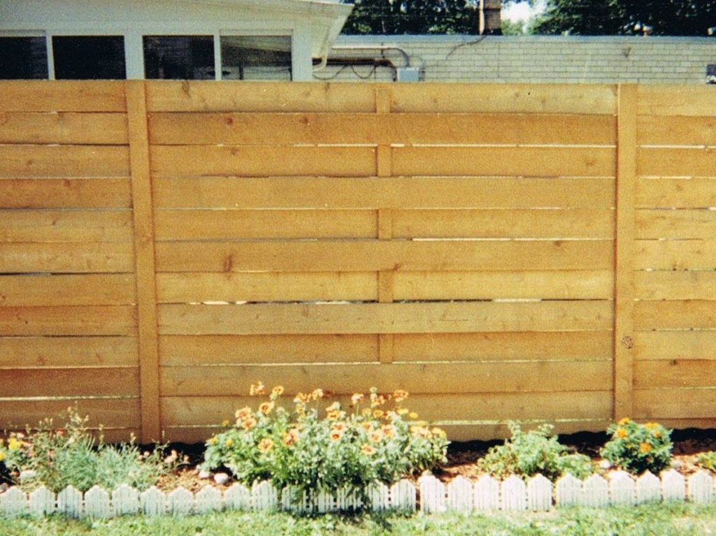 ornamental fencing chain link fence wood fence vinyl fence elyria oh lorain medina